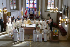 Feier der 1. Heiligen Kommunion in Sankt Crescentius (Foto: Karl-Franz Thiede)